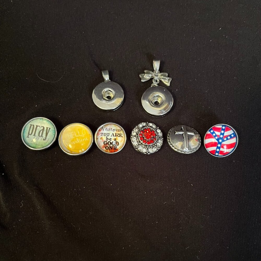 2 Snap Pendants + 6 Interchangeable Snaps – Mix & Match Set